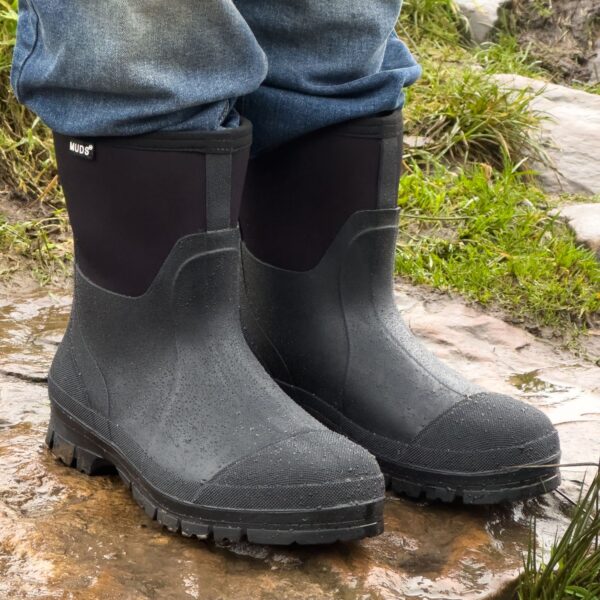 Muds Greenfield Short, Unisex Short Welly in Black - Image 6