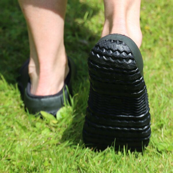Muds Clog, Unisex Clog in Green - Image 8