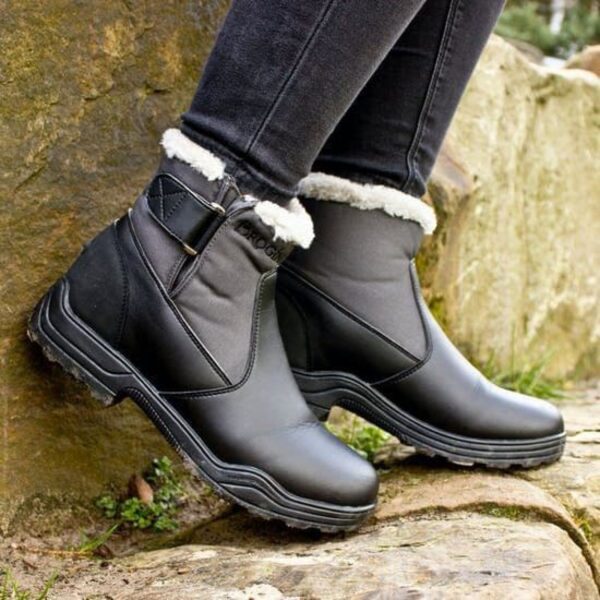 Brogini Buxton, Ladies Ankle Boot in Black - Image 2