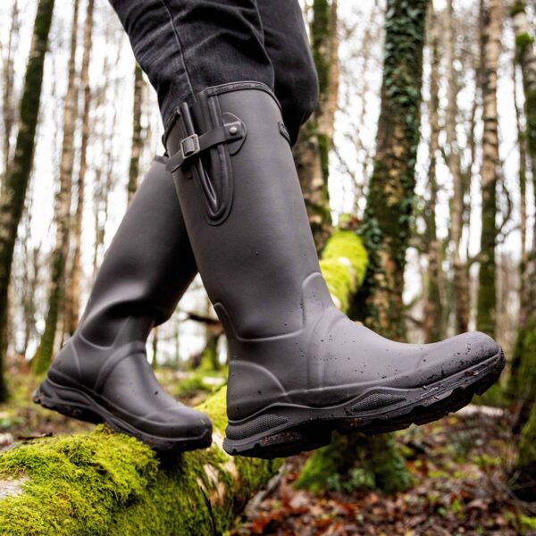 LeMieux Ultra Stride, Mens Full Welly in Black - Image 5
